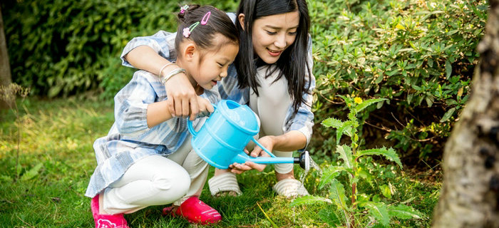 童裝加工：分享寶寶的秋季穿衣法則 寶寶不再藍(lán)瘦香菇（二）